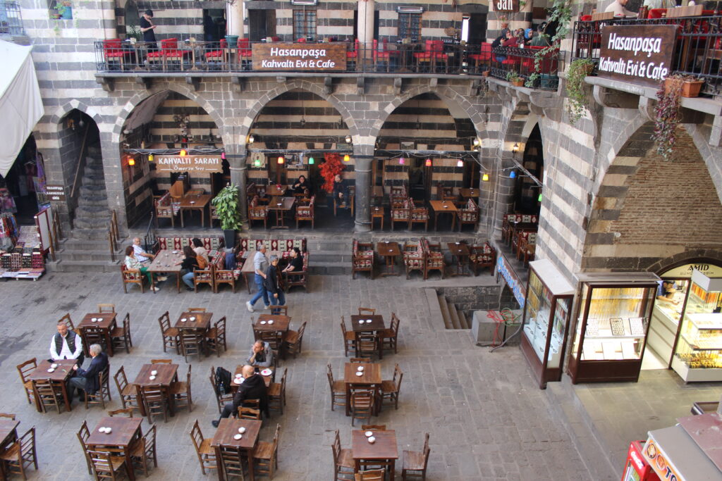 Hasan Paşa Hanı İç Kısım