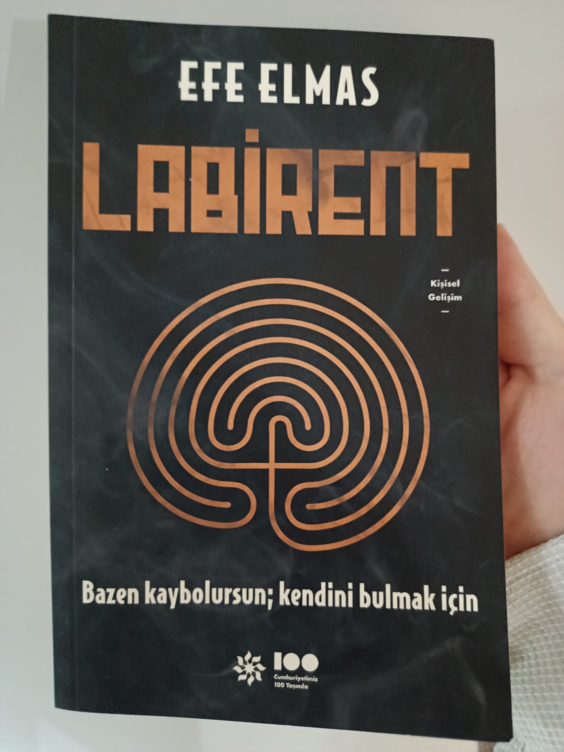 Labirent kitabının özeti
