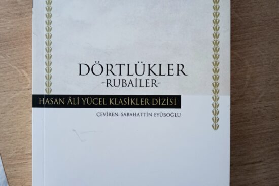 Dörtlükler Rubailer Kitap Kapağı